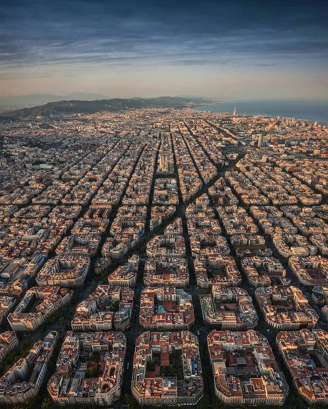 image  1 Barcelona Up Close - Bird view of our beautiful city