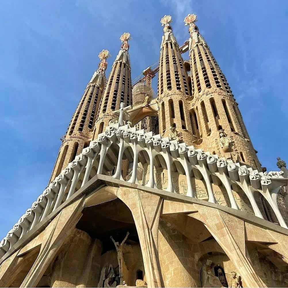 image  1 La Sagrada Familia